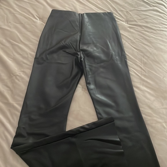 Forever 21 black leather flared pants - Picture 2 of 2